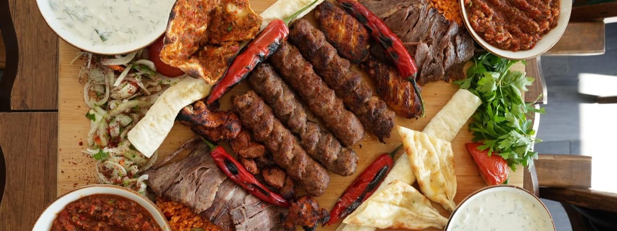 Arnavutköy'de Kebap ve Döner Nerede Yenir?